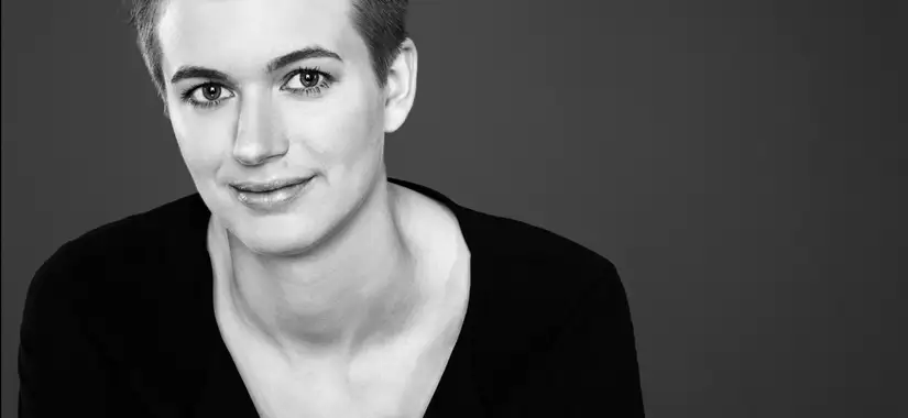 Lyckojakten och framgångshetsen kan få allvarliga konsekvenser för individen, menar Siri Helle.