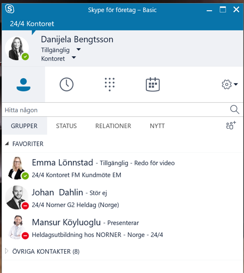 Visa på Skype om du är tillgänglig.