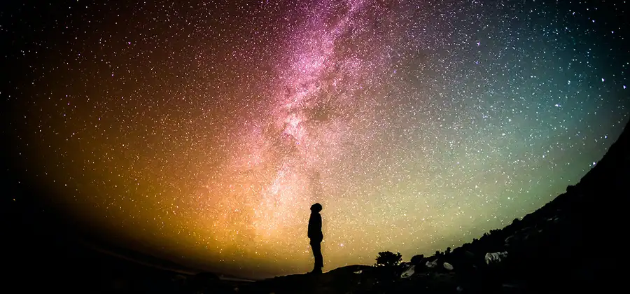 Foto av Greg Rakozy på Unsplash