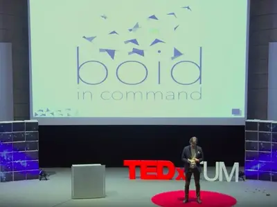 The natural way of managing leaders