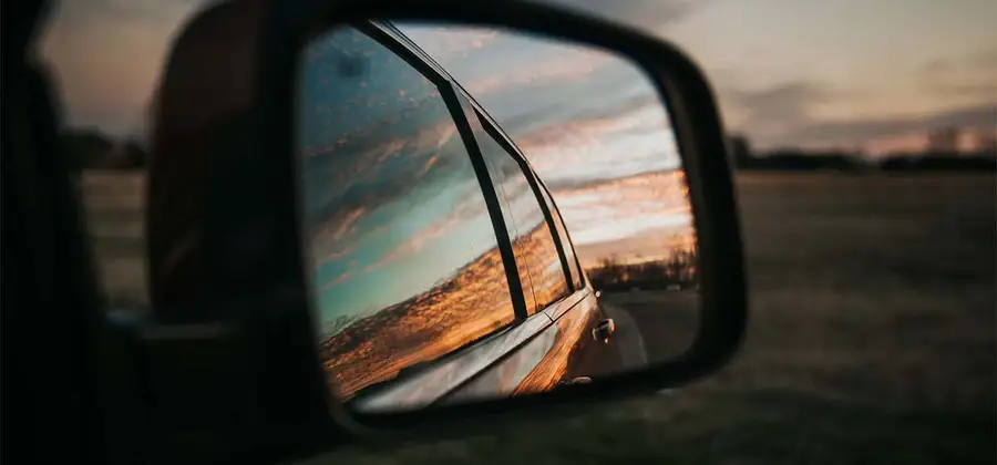 En metod för reflektion är ”backspegeln”.