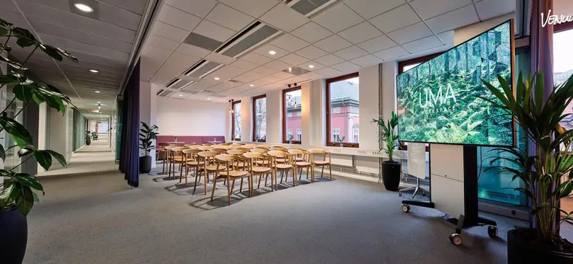 Slussen / Möteslokal: Möteslokalen Slussen från United Spaces kombinerar modern design med ett pulserande läge vid Götgatsbacken.