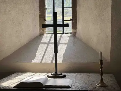 Kyrkan måste bli en plats där människor får andas, tänka och känna.